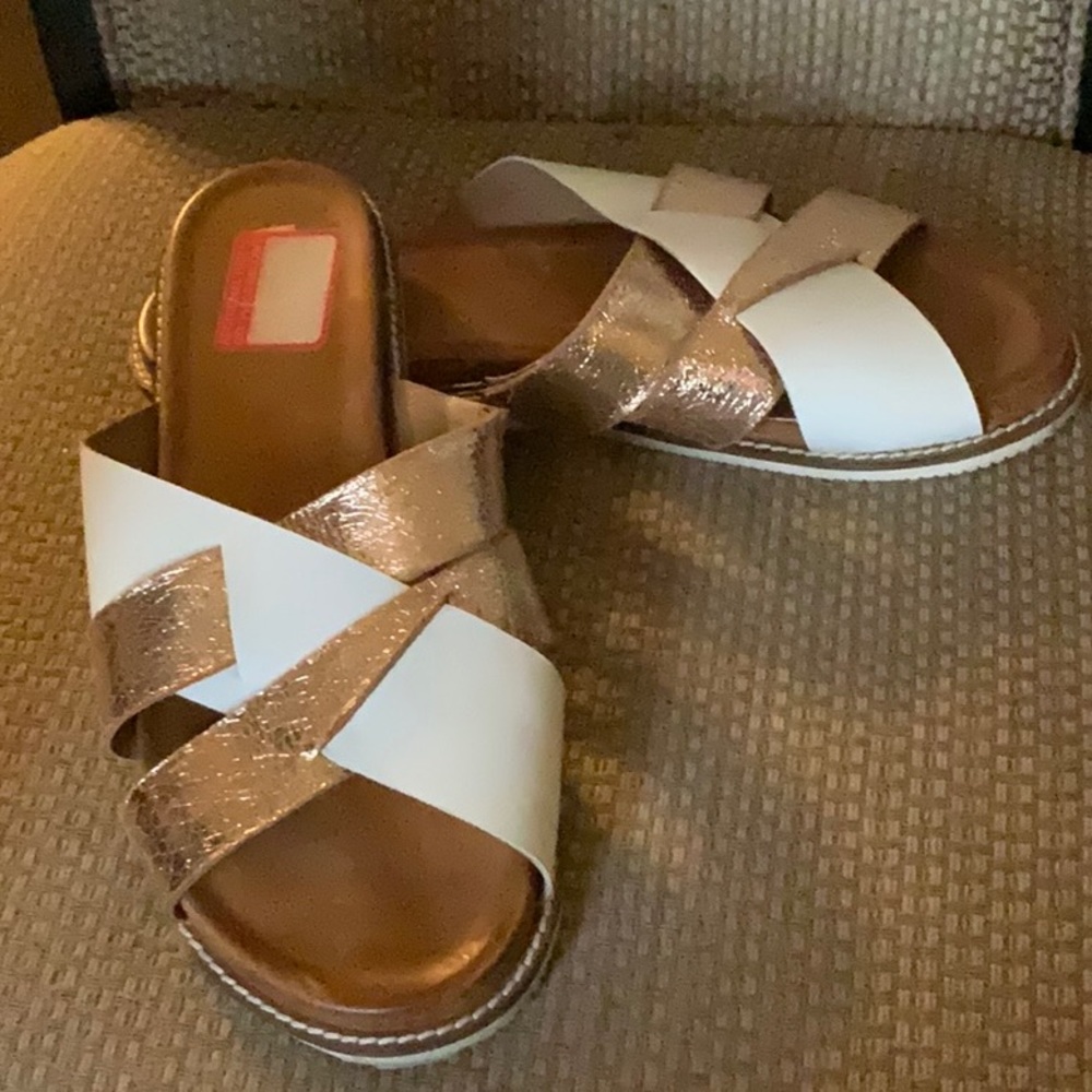 Sandals - Picture 3 of 4
